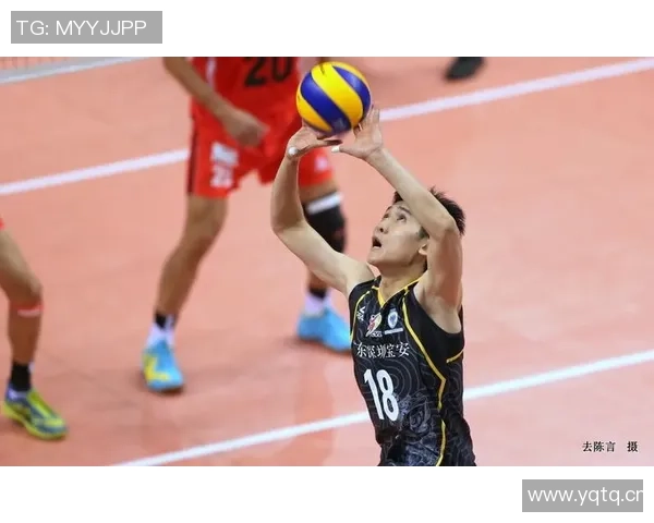 南京足球队强势领跑精英赛积分榜积80分展现冠军实力